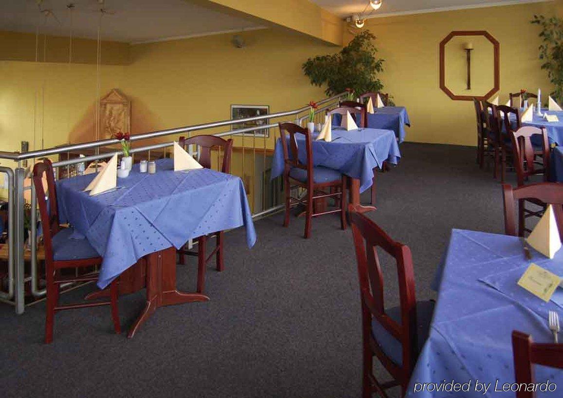 Hotel Grossbeeren Restoran gambar
